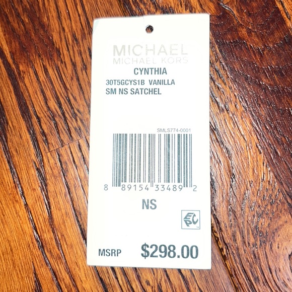 Michael Kors Cynthia Bag (Small) - Picture 5 of 17